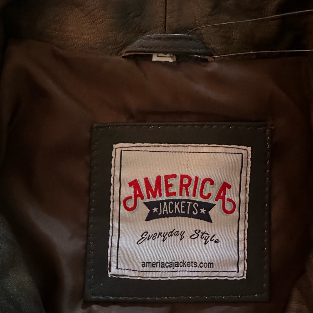 Real Leather Jacket NWT - Picture 2 of 2